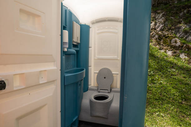 Best Portable restroom trailer rental  in Valley Falls, KS